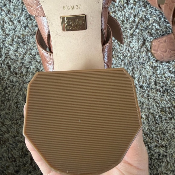 Louise et Cie Soft Rose Crocodile Embossed Leather Strappy Block Heels Size 6.5 - Picture 3 of 6